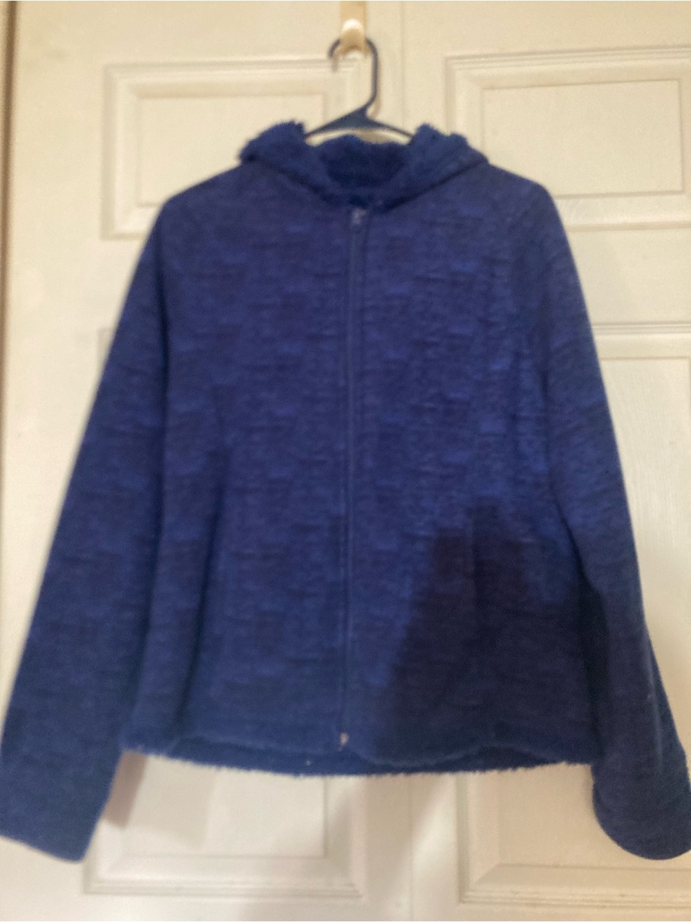 Women’s blue zip up S